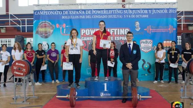 Esther Gutierrez – Campeona de España de Powerlifting Junior -57 kg